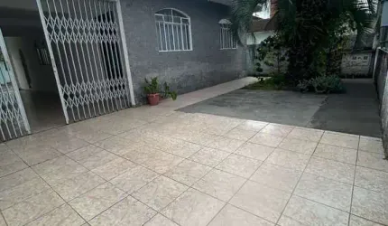 Casa com 2 quartos à venda na Rua Waldemar Cavanha, 169, Campo Comprido, Curitiba, 200 m2 por R$ 600.000
