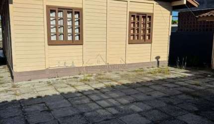 Casa com 3 quartos à venda na Rua Sereia, 33, Shangri-lá, Pontal do Paraná, 120 m2 por R$ 479.000