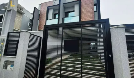 Sobrado Geminado em ótima localização