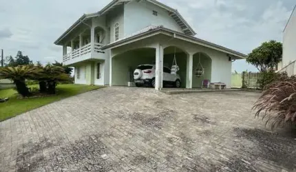 Sobrado com 5 dormitórios à venda, 300 m² por R$ 1.200.000,00 - Boa Vista - Joinville/SC