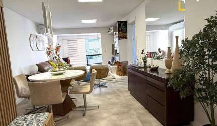 Apartamento à venda no Balneário Camboriu, por 1.950.000