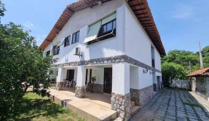 Asset Imóveis vende casa com 3 suítes, 400m², por R$ 1.200.000 - Itaipu - Niterói/RJ