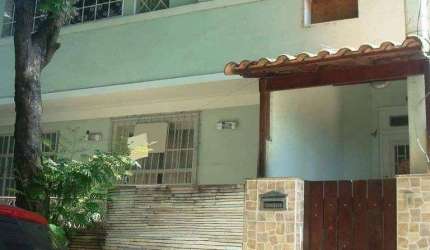 Asset Imóveis vende sobrado com 5 quartos (1suíte) por R$ 580.000 - Centro - Niterói/RJ