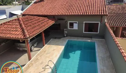 Sobrado para Venda em Caraguatatuba, Martim de Sá, 5 dormitórios, 2 suítes, 4 banheiros, 6 vagas