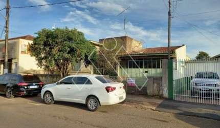 Casa para Comercio no centro de Rolândia
