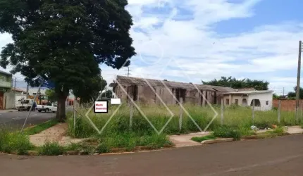 terreno de esquina tanto comercial como residencial