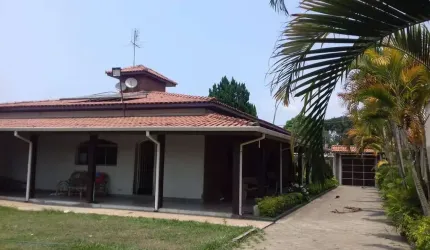 Excelente Chácara em Taubaté.