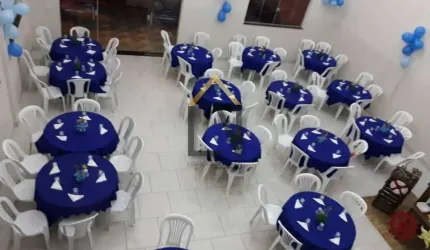 Excelente Casa para venda com piscina e salão de Festas no Barreiro com Doc