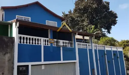 Casa Assobradada à Venda na Zona Norte de São José dos Campos/SP