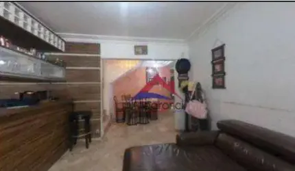 200 m² construídos, amplo sobrado com 3 dormitórios (1 suite master com hidro e closed)