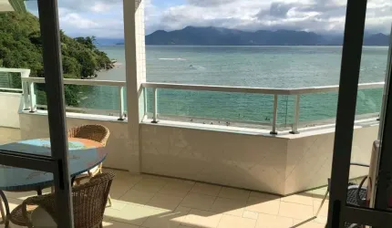 Excelente apto duplo horizontal a venda, Pé na areia Prainha, Caraguatatuba, condomínio com piscina