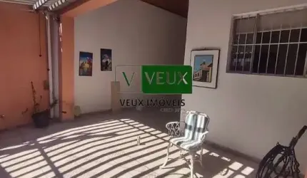 Casa com 3 quartos sendo 1 suíte no centro de Caraguatatuba