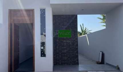 Excelente casa a venda  Balneário dos Golfinhos, Caraguatatuba-SP Possui 3 dormitórios
