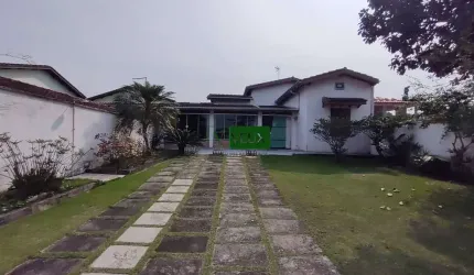 Excelente casa a venda  Porto Novo, Caraguatatuba  Possui 3 quartos