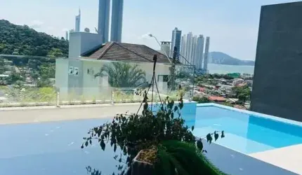 Casa com linda Vista Mar