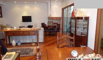 Sobrado residencial à venda com 309m2 de área útil no Brooklin