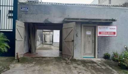 Casa em Santo Amaro com 160 m² Loc: R$4.500,00 Venda: R$1.200.000,00