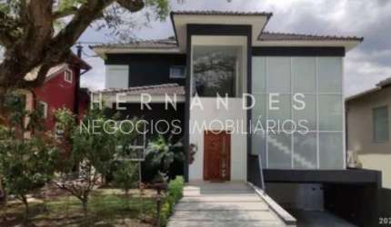 Casa à venda em condomínio fechado com 4 suítes em Santana de Parnaíba