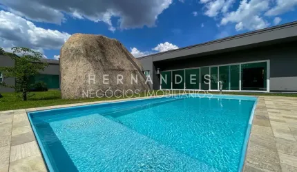 Luxuosa casa em condomínio para locação em Barueri-SP, Tamboré: 4 quartos, 4 suítes, 2 salas, 7 banheiros, 4 vagas, 1.500m².