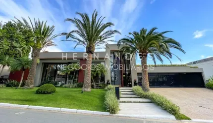 Linda e Luxuosa Mansão com lago e totalmente mobiliada no residencial 2 em Alphaville Barueri móveis assinados