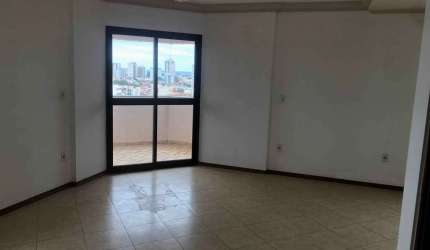 Maravilhoso Apartamento no Edifício Porto Maggiore