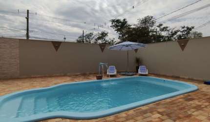 Casa para venda com 306 m² e 2 quartos em Jardim Márcia II, Agudos - SP