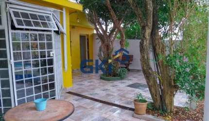 CASA ALTO PADRÃO NO MELHOR DA CIDADE VARGAS, PERTINHO DO METRO