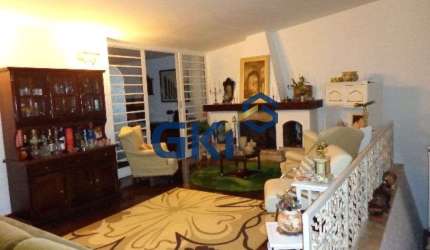 Campo belo, sobrado com 251m² AC