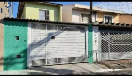 Lindo sobrado com 125 metros no socorro com 2 dormitórios 2 vagas de garagem.