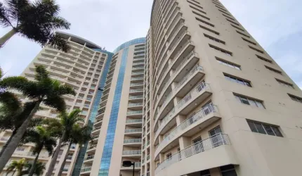 CONJUNTO COMERCIAL COM 105 METROS EM SANTO AMARO
