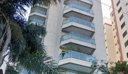 APARTAMENTO COM 131 METROS QUADRADOS PRÓXIMO AO  METRO OSCAR FREIRE