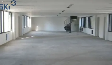 Berrini: Cobertura Comercial Triplex: 374m², 4 Vagas.