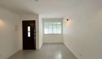 SOBRADO REFORMADO, 02 DORMITÓRIOS NO IPIRANGA