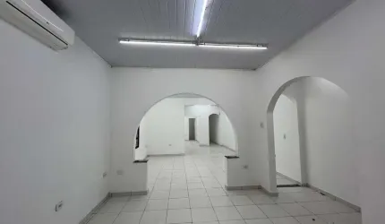 CASA TÉRREA PAR COMERCIAL NO IPIRANGA