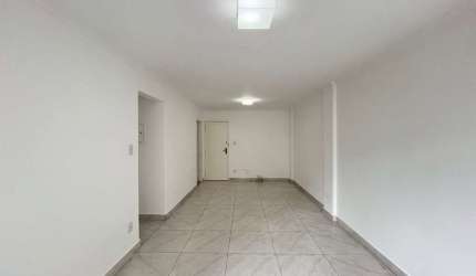 Apto p/ locação, c/108 m.AU, 3 dormit., sendo 1 suíte, dep. empreg., 1 vaga.  Prox. metrô Trianon.
