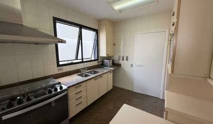 Belíssimo apartamento em ótima localização.