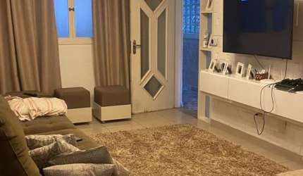 LINDA CASA A VENDA NO POLVILHO- ACEITA PERMUTA EM APARTAMENTO