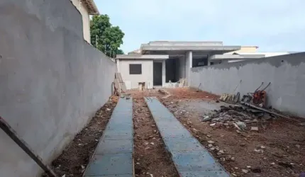 Casa com 3 dormitórios à venda por R$ 650.000,00 - Jardim Marileia - Rio das Ostras/RJ