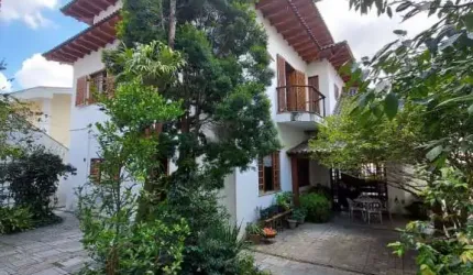 Casa Sobrado - Residencial / Comercial