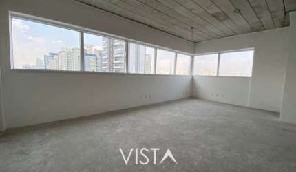 Sala Comercial - 34 m² - 2 banheiros e uma vaga