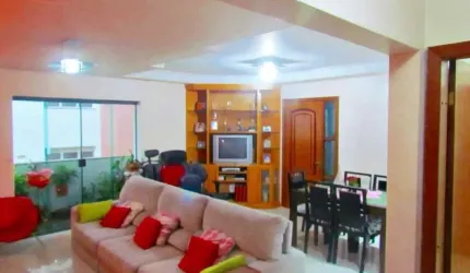 Apartamento de 155m² à venda em Santo André com 4 dormitórios, 4 banheiros e 2 vagas.