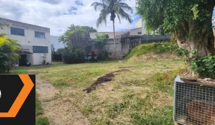 Ótimo terreno a venda ou locação na Vila Haro em Sorocaba há 1 quadra da av São Paulo com 1.300 m2 de área e um prédio de 500 m2