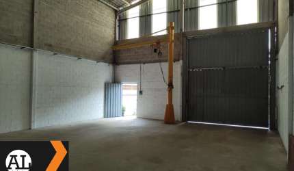 Barracão Galpão á venda no Éden na zona industrial de Sorocaba com Terreno 300m2 e 320m2 de área construída