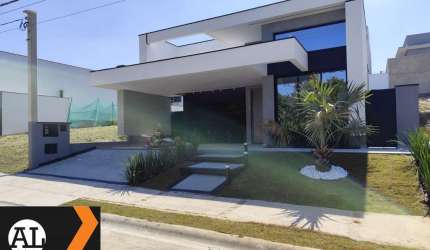 Casa térrea à venda no Condomínio Cyrela com 181,28 m2 de área construída  318,13 m2 de terreno
