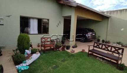 Casa à venda - Bairro Jardim Santa Alice em Londrina