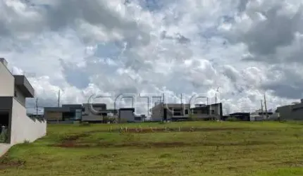 Terreno em condomínio à venda - Condomínio Bellevie Residencial, Cambé