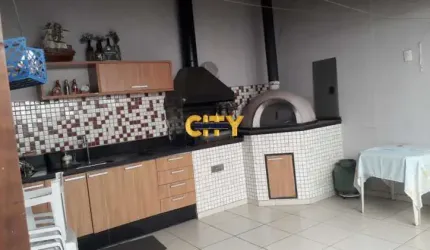 Vende-se Sobrado Condomínio Residencial dos Ipês
