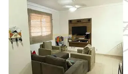 Vende-se Sobrado Condomínio Residencial Green Park (Prox. Shopping Estação)