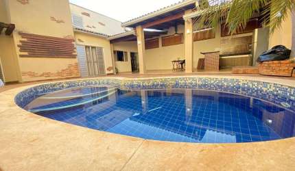 Vende-se Casa Térrea Condomínio Bosque dos Ipês