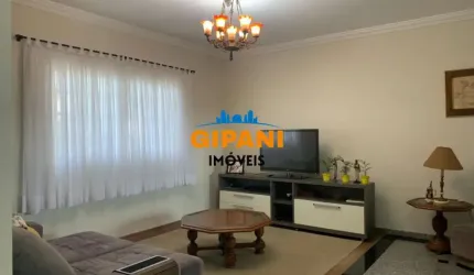 Casa cheia de estilo, espaçosa e com excelente localização em Jaguariúna!